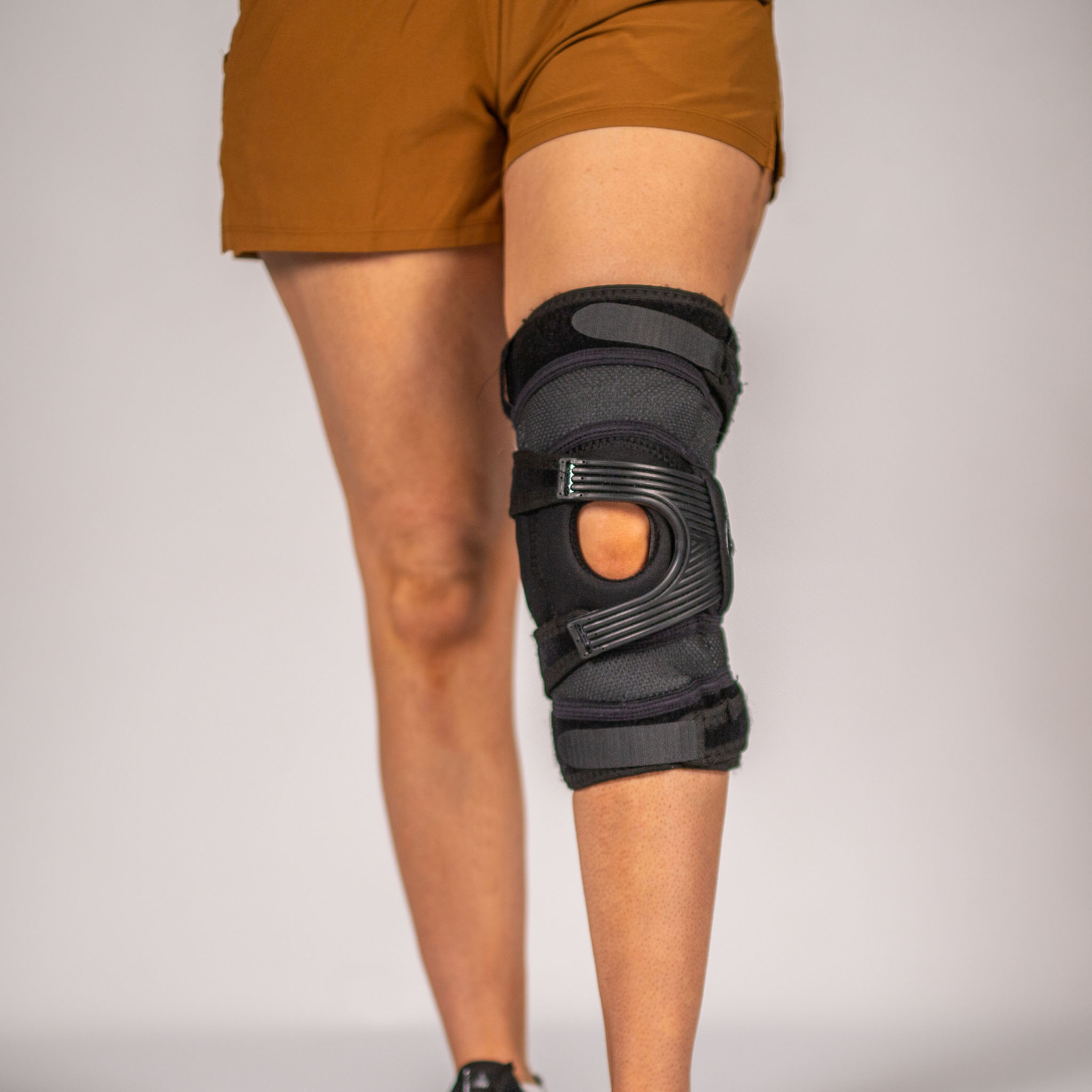 HINGED TRU-PULL ADVANCED SYSTEM Бандаж для фиксации надколенника — изображение 2
